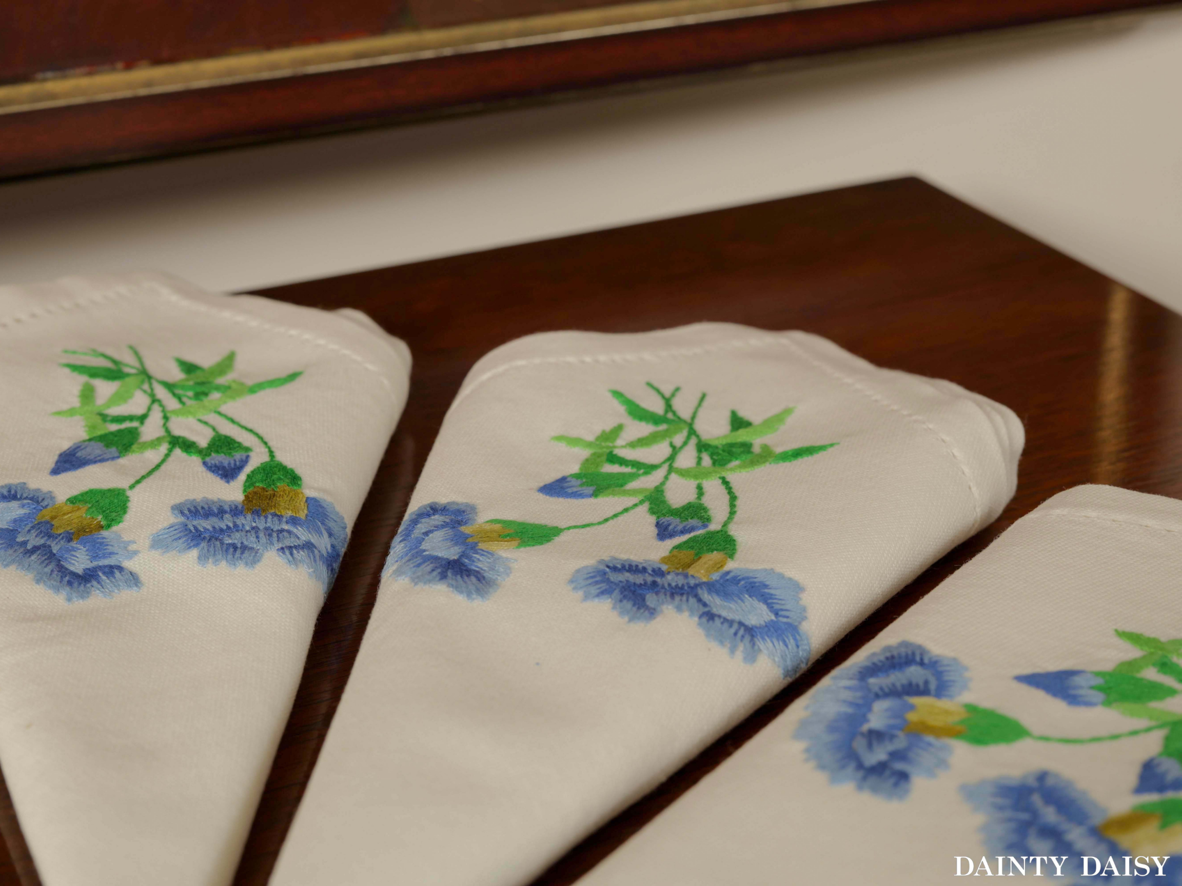 Daisy Napkins - 16"X16"